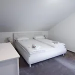 Apartma Tia Appartamento